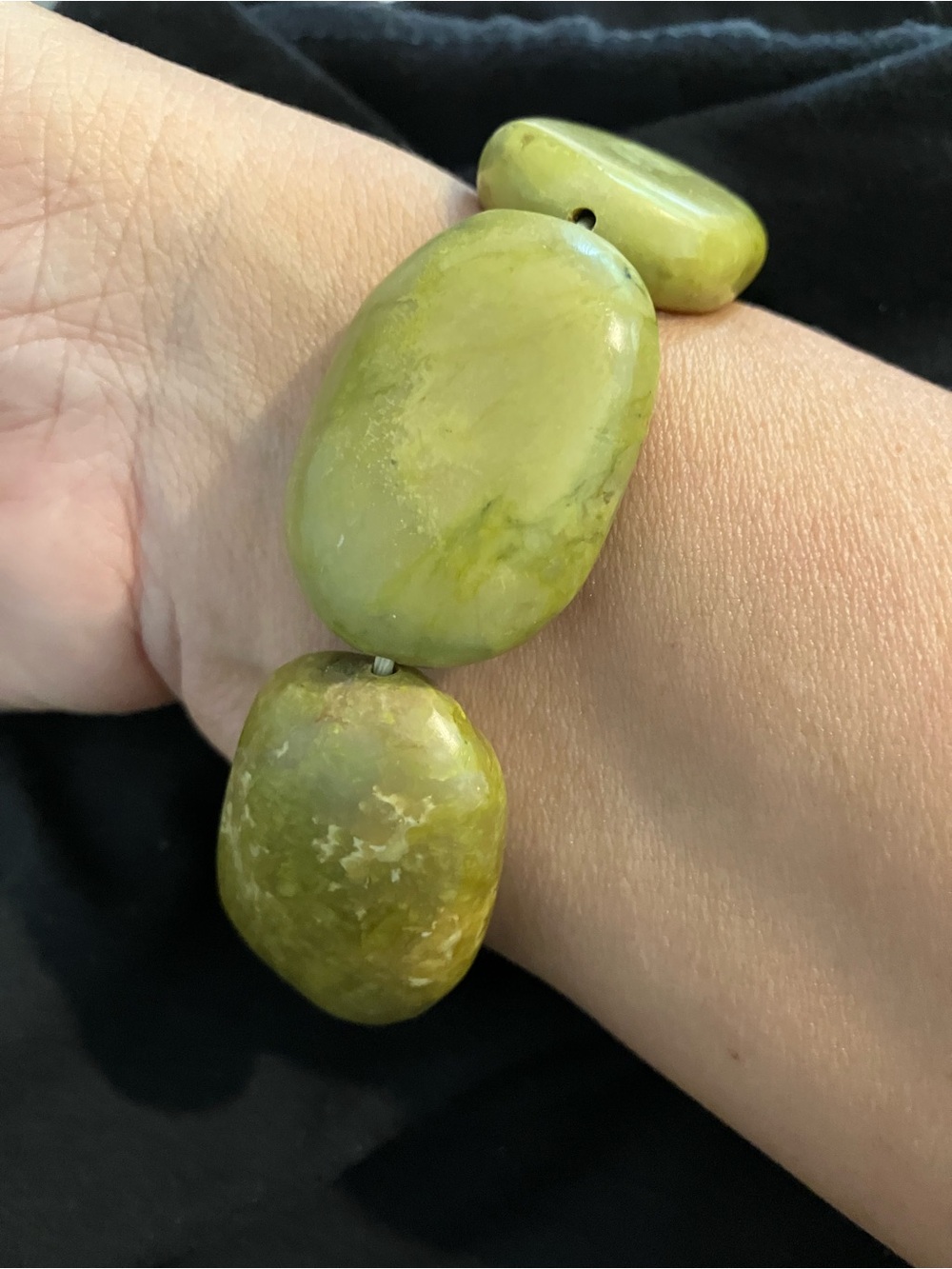 Chunky Green Stone Stretch Bracelet - Women Jewelry - Picture 2 of 7